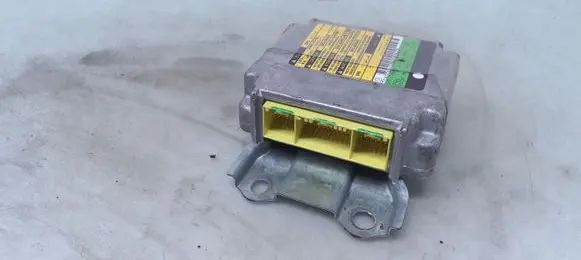 Toyota Avensis T220 Airbag control unit/module 8917005020 202592101D