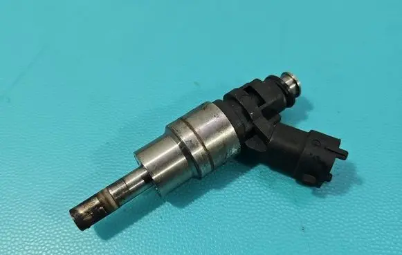 Alfa Romeo GT Fuel injector 0261500013 IMPRK1533896