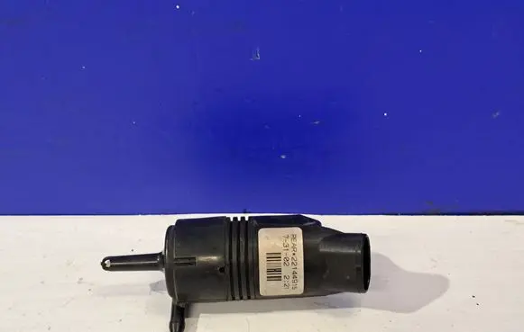 Chevrolet Tahoe Windscreen/windshield washer pump 22144915