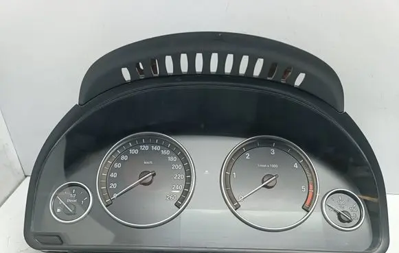 BMW 5 F10 F11 Speedometer (instrument cluster) 9249345 25811511 2119956
