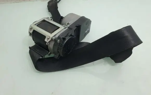 Mercedes-Benz GL X164 Front seatbelt 33033476A