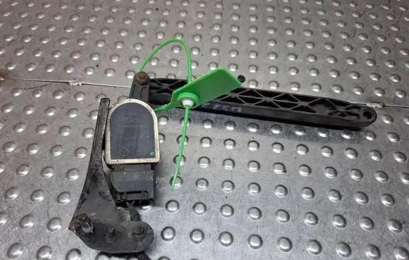 Mercedes-Benz C W205 Headlight/headlamp level sensor S27705437 A2229050503