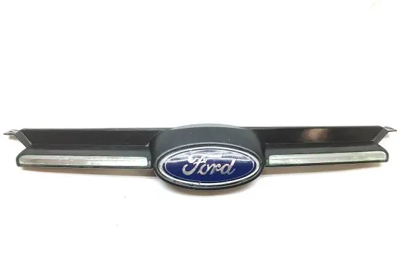 Ford Focus Front bumper upper radiator grill BM51BA133B BM518200B