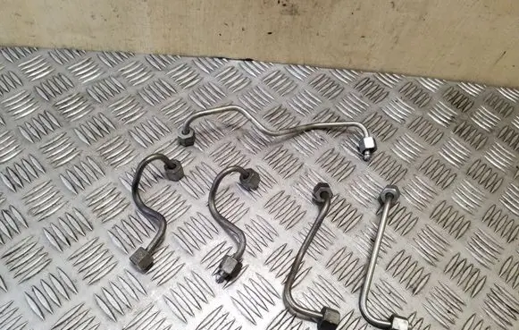 Chevrolet Orlando Fuel injector supply line/pipe 