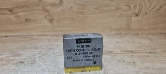 Volvo S70 V70 V70 XC Light relay 9483309