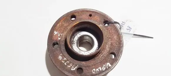 Volvo S70 V70 V70 XC Rear wheel hub