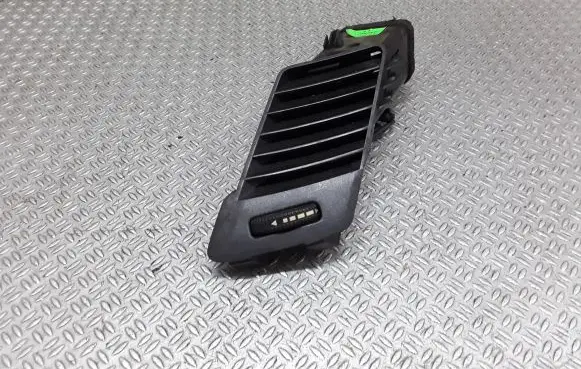 Mercedes-Benz Sprinter W906 Dashboard air vent grill cover trim A9068300354