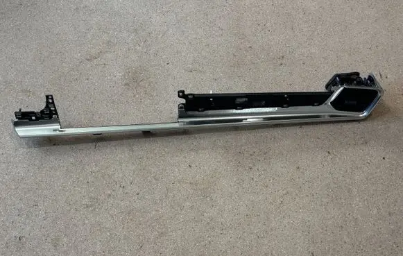 Porsche Panamera (971) Dashboard glove box trim 971857716F