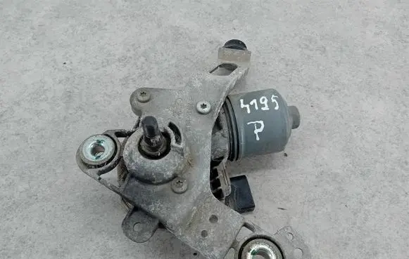 Ford Focus Front wiper linkage 