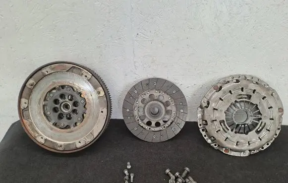 BMW 1 E81 E87 Clutch set kit 124044010 415055210 324046610