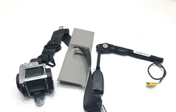 Chevrolet Cruze Front seatbelt 619516200A