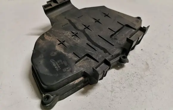 Audi A6 C7 Fuse box cover 4G1907613A