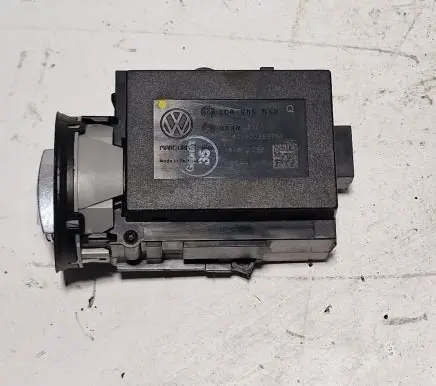 Volkswagen PASSAT B6 Ignition lock 3C0905843Q 33303301 11601500598984