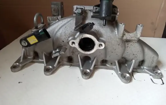 Renault Master III Intake manifold 312392 922377470R