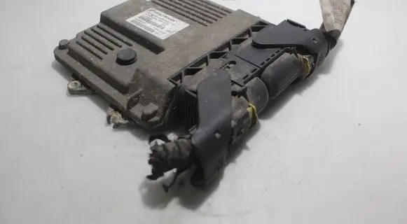 Fiat Grande Punto Engine control unit/module ECU 71600.019.07
