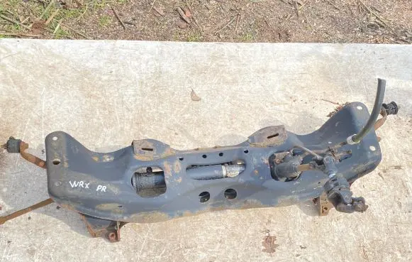 Subaru Impreza II Front subframe
