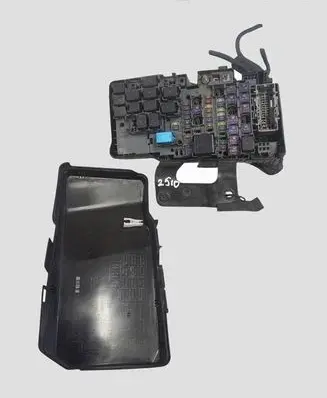 Mazda 6 Fuse module GS1D66760 K7005