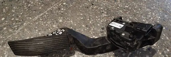 Opel Zafira A Accelerator throttle pedal 9202341 6PV00811400