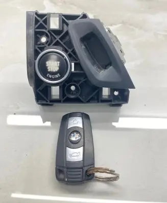 BMW X6 E71 Ignition lock 6967675 10862510 70P103805