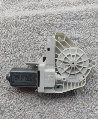 Audi A7 S7 4G Front door window regulator motor 8K0959802B