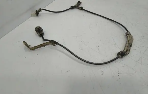 Toyota Avensis T250 ABS rear brake sensor 