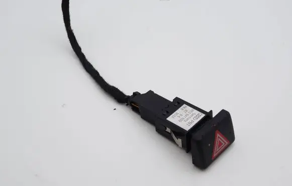 Audi A4 S4 B6 8E 8H Hazard light switch 8E0941509
