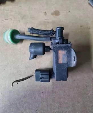 Toyota Avensis Verso Turbo solenoid valve 2581927050 1397000850