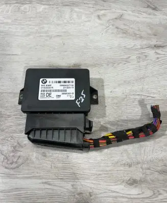 BMW X3 F25 Hand brake control module 6863277 23122010 32620301B