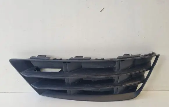 Audi A4 S4 B9 Front bumper lower grill 8W0807682R