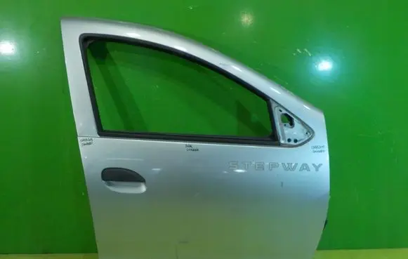 Dacia Sandero II Front door PRZOD 17AB205