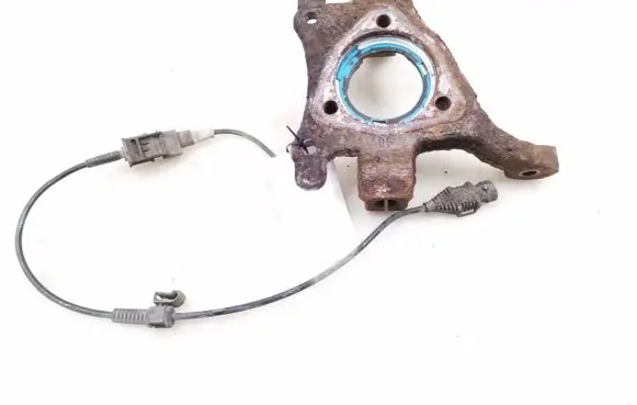 Opel Zafira B Front wheel hub spindle knuckle kel