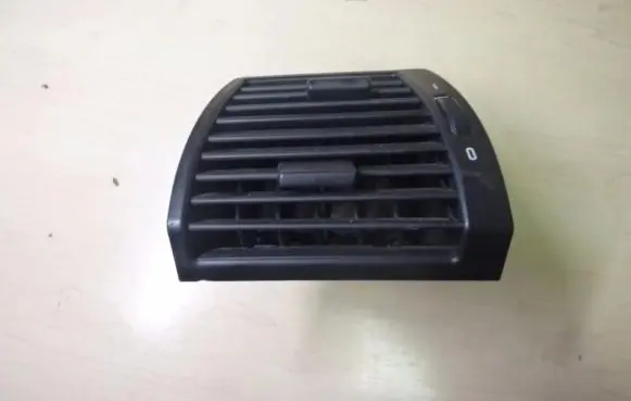 BMW X5 E53 Rear air vent grill 64228402215 I913
