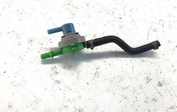 Subaru Forester SK Fuel tank valve 3J06 A360