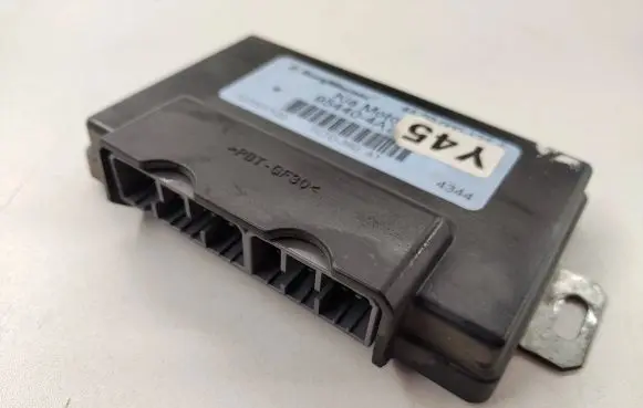 Toyota Avensis T270 Gearbox control unit/module 954404A745 4400000127A 1270011Q2