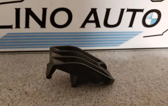 Radiator support slam panel bracket