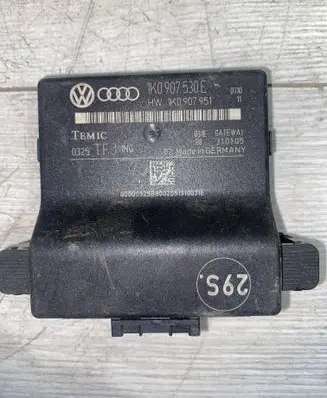 Volkswagen Golf V Gateway control module 1K0907530E 1K0907951