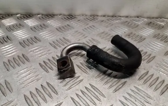 Coolant pipe/hose