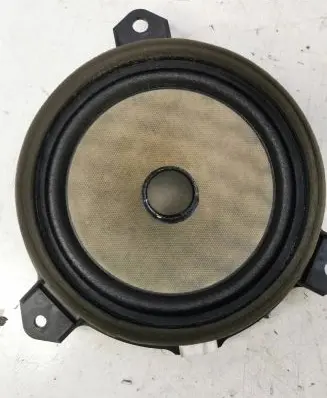 Peugeot 108 Front door speaker 861600D370