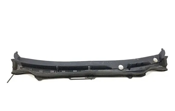Suzuki SX4 S-Cross Wiper trim 7234361M1