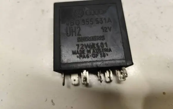 Volkswagen Golf IV Other relay 4B0955531A 72WA401