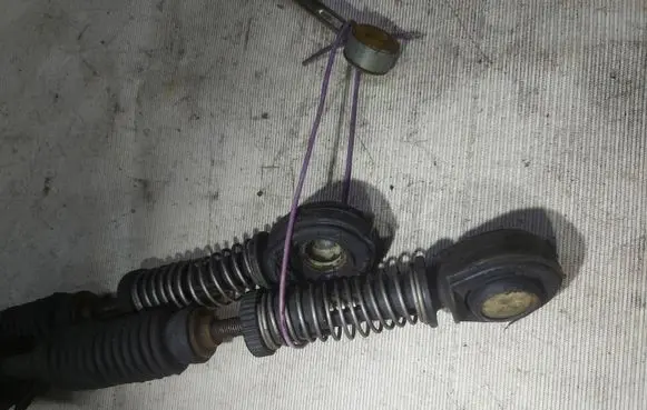 Volkswagen Sharan Gear shift cable linkage 7M3711874B
