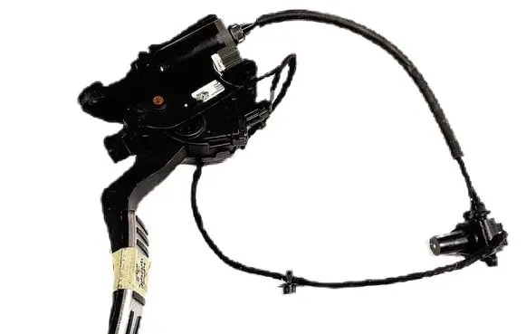 Accelerator throttle pedal