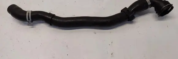 Volvo XC40 Engine coolant pipe/hose 32222081
