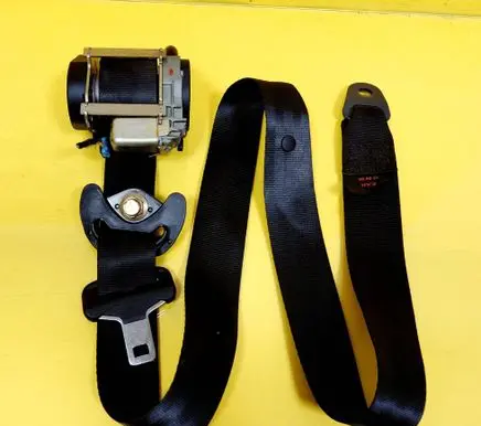 Peugeot 807 Rear seatbelt 040147
