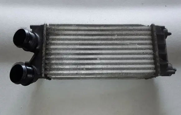 Peugeot 3008 I Intercooler radiator 9684212480