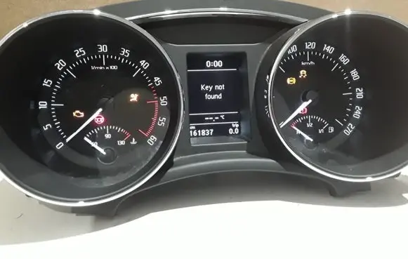 Skoda Superb B6 (3T) Speedometer (instrument cluster) 3T1920841E