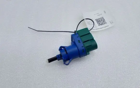 Jaguar XF X250 Brake pedal sensor switch 6W8313480AB