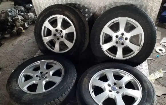 Volvo XC60 R17 alloy rim 