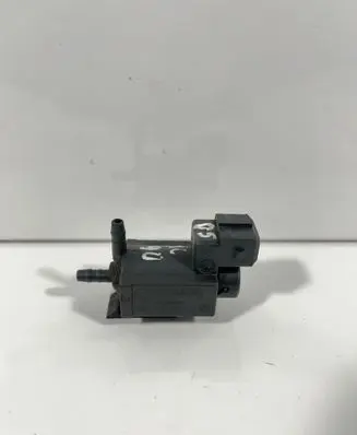 Volvo XC90 Turbo solenoid valve 30611668 05T221 72224010