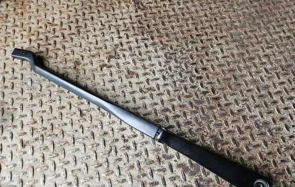BMW 5 G30 G31 Front wiper blade arm